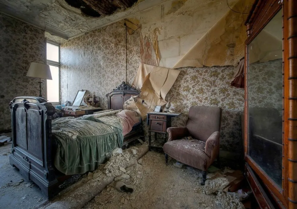 Abandoned Places by Photographer Niki Feijen