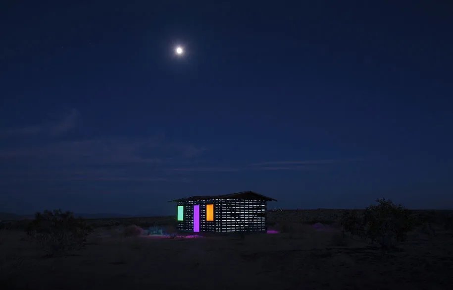 House of Mirror in the Californian Desert, USA