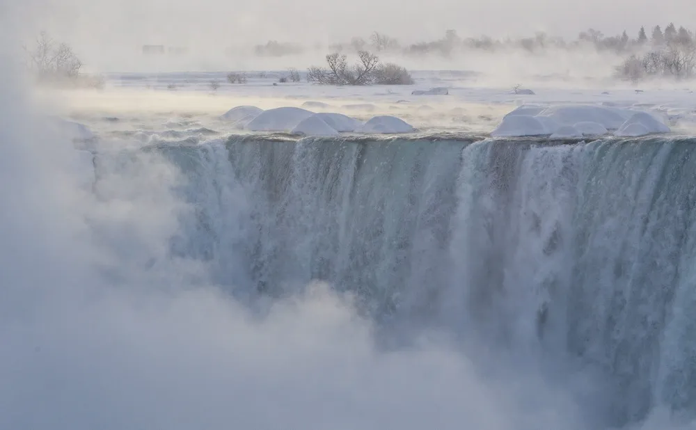 Niagara Falls Transformed into Icy Spectacle