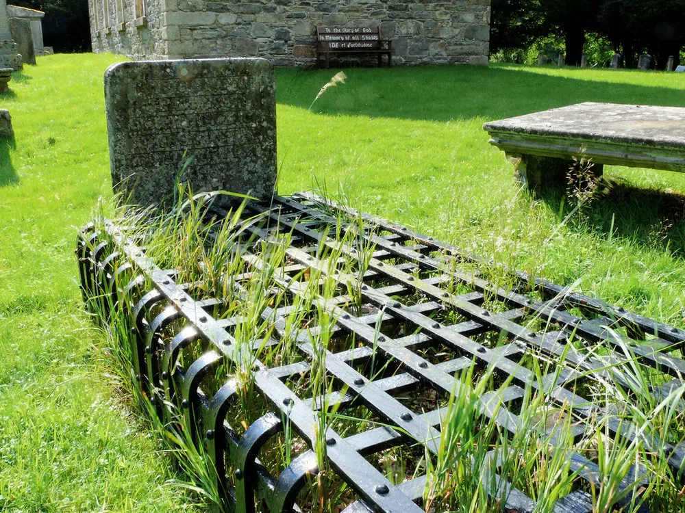 Mortsafe – Protection from the Dead 