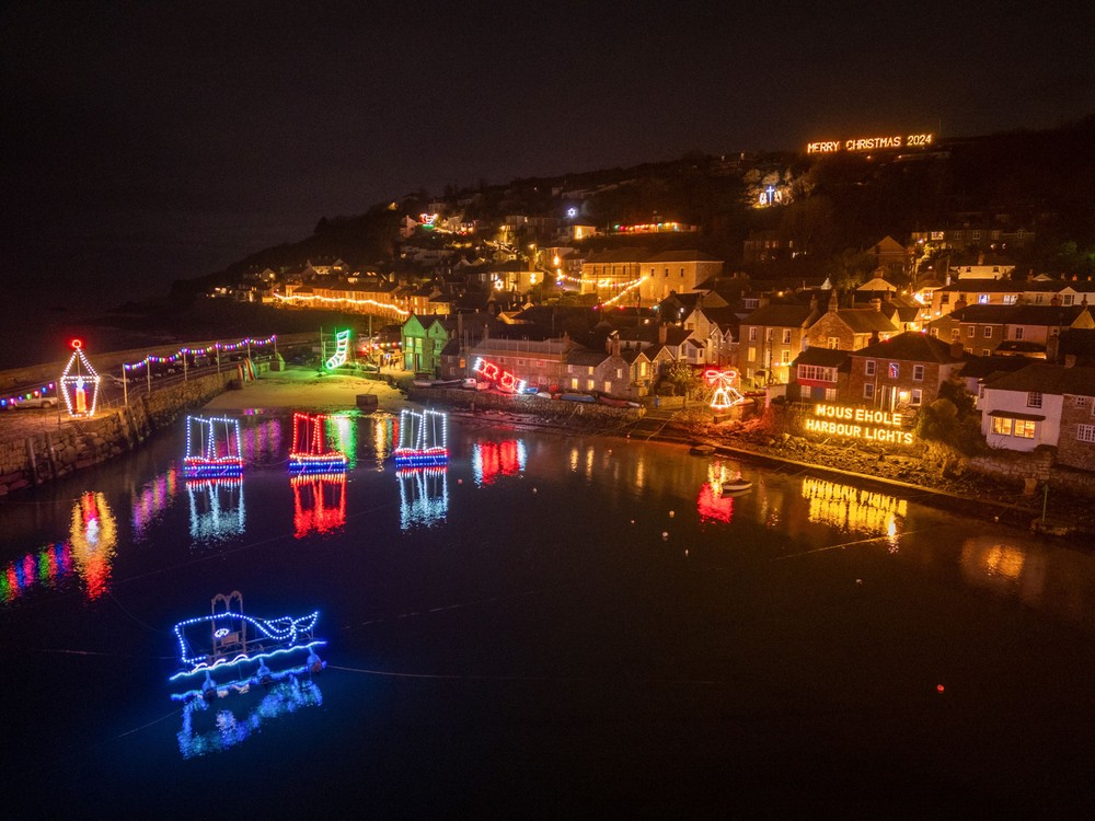 Pictures of the Year 2024, Part 231/2406