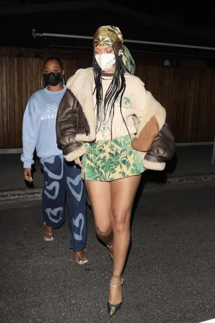 Barbadian singer Rihanna leaves at 4 AM at The Nice Guy in West Hollywood on April 11, 2021. (Photo by Photographer Group/The Mega Agency)