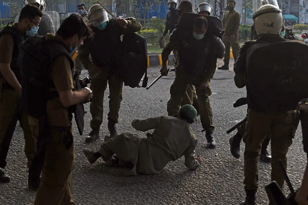 Pictures of the Year 2021, Part 26/102