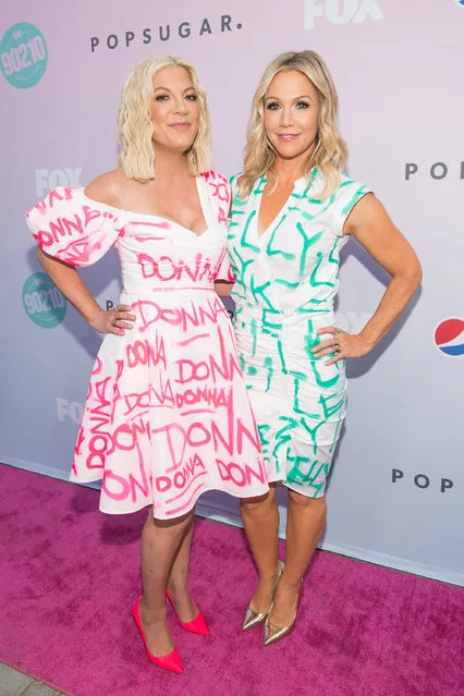 Tori Spelling and Jennie Garth attend the Beverly Hills 90210 Peach Pit Pop-Up on August 03, 2019 in Los Angeles, California. (Photo by Emma McIntyre/Getty Images)