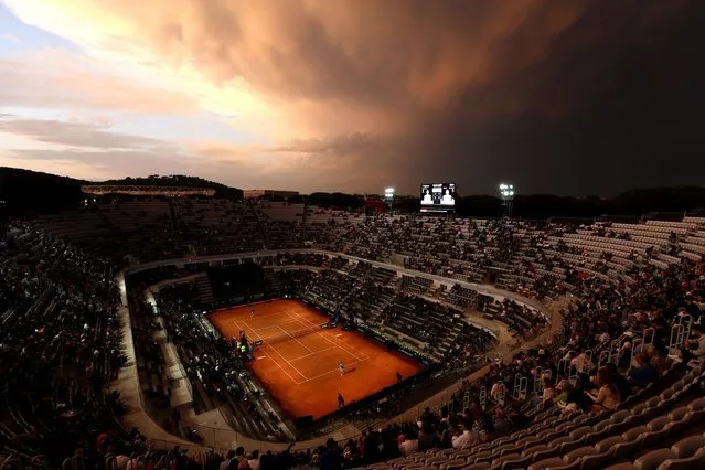 A general view of centre court as Ons Jabeur of Tunisia faces Sorana Cristea of Romania during day three of the Internazionali BNL D'Italia at Foro Italico on May 10, 2022 in Rome, Italy. (Photo by Alex Pantling/Getty Images)