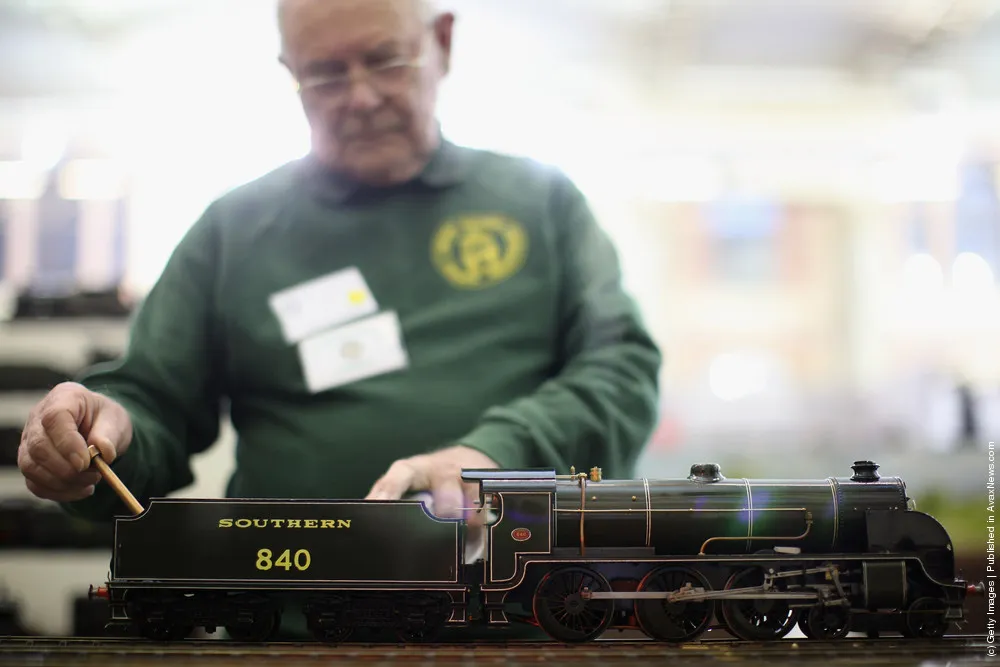 Enthusiasts Enjoy The London Model Engineering Exhibition