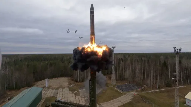 A still image from video, released by the Russian Defence Ministry, shows what it said to be Russia's Yars intercontinental ballistic missile launched during exercises held by the country's strategic nuclear forces at the Plesetsk Cosmodrome, Russia, in this image taken from handout footage released October 26, 2022. (Photo by Russian Defence Ministry/Handout via Reuters)