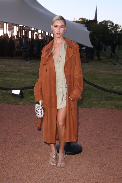 English model Iris Law arrives at the Burberry Summer 2026 show during London Fashion Week on September 22, 2025 in London, England. (Photo by Alan Chapman/Dave Benett/Getty Images for Burberry)