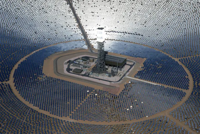 The Ivanpah Solar Electric Generating System is seen in an aerial view on February 20, 2014 in the Mojave Desert in California near Primm, Nevada. (Photo by Ethan Miller/Getty Images)