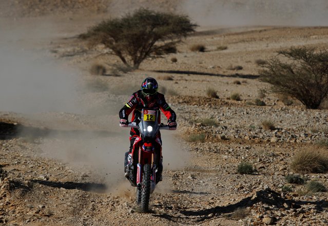 Monster Energy Honda Team 2020's Joan Barreda Bort during stage 9, Wadi Al Dawasir to Haradh in Wadi Al Dawasir, Saudi Arabia on January 14, 2020. (Photo by Hamad I Mohammed/Reuters)