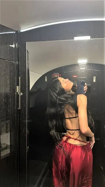 American media personality and socialite Kylie Jenner posted a sеxy bathroom mirror selfie from her private jet in the first decade of February 2023. (Photo by Kylie Jenner/Instagram)