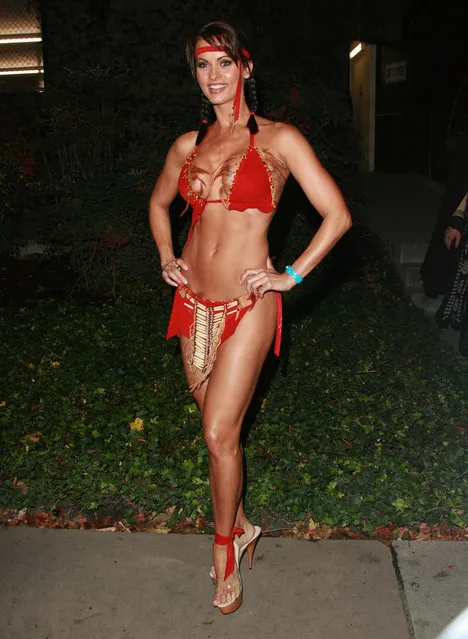 Karen McDougal. The check in place where 100s of people got on busses to go to the Annual Playboy Halloween Party at the Playboy Mansion in Century City, CA on October 28, 2006. (Photo by Jen Lowery/Startraksphoto.com)
