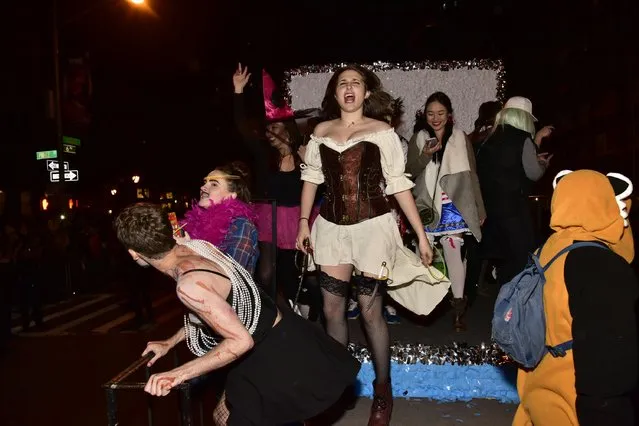 Leah Lane (Right) performing in NYC's 43rd Annual Village Halloween Parade on October 31, 2016 in New York City. (Photo by Eugene Gologursky/Getty Images for Stellar Productions)