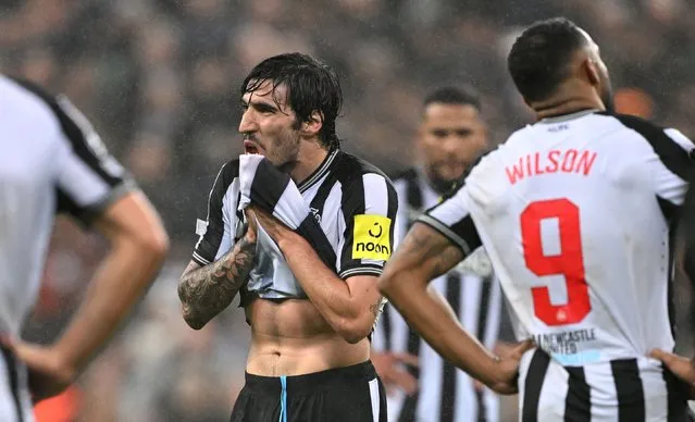 Newcastle player Sandro Tonali reacts dejectedly after the UEFA Champions League match between Newcastle United FC and Borussia Dortmund at St. James Park on October 25, 2023 in Newcastle upon Tyne, England. (Photo by Stu Forster/Getty Images)
