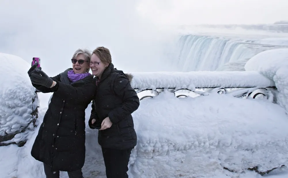 Niagara Falls Transformed into Icy Spectacle