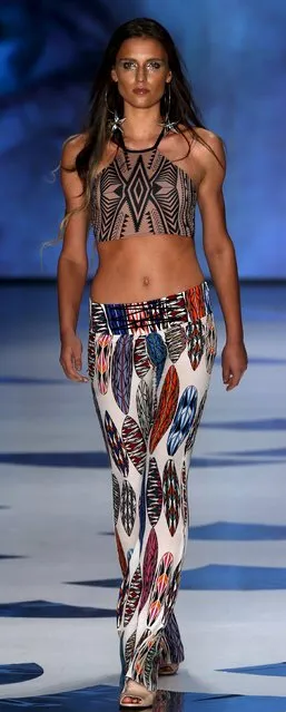 A model presents a creation from Triya Summer 2016 Ready To Wear collection during Sao Paulo Fashion Week in Sao Paulo April 14, 2015. (Photo by Paulo Whitaker/Reuters)