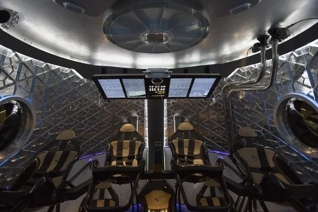 The cabin of the Dragon V2 spacecraft is pictured after it was unveiled in Hawthorne, California May 29, 2014.  REUTERS/Mario Anzuoni