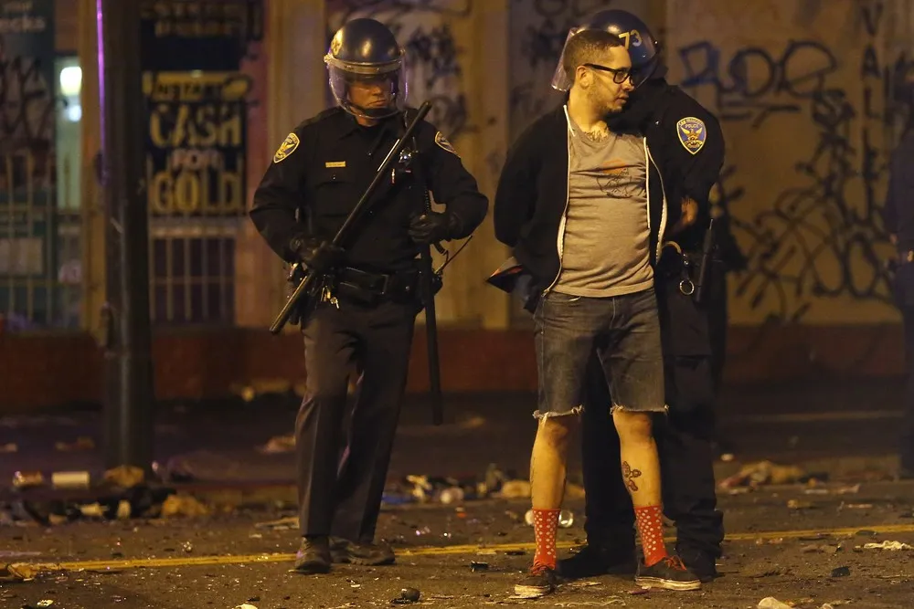 Giants Fans Trash San Francisco