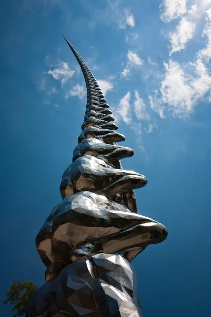 “Karma” by Do-Ho Suh. Sydney and Walda Besthoff Sculpture Garden, New Orleans Museum of Art, New Orleans, LA. (Photo by Alan Teo)
