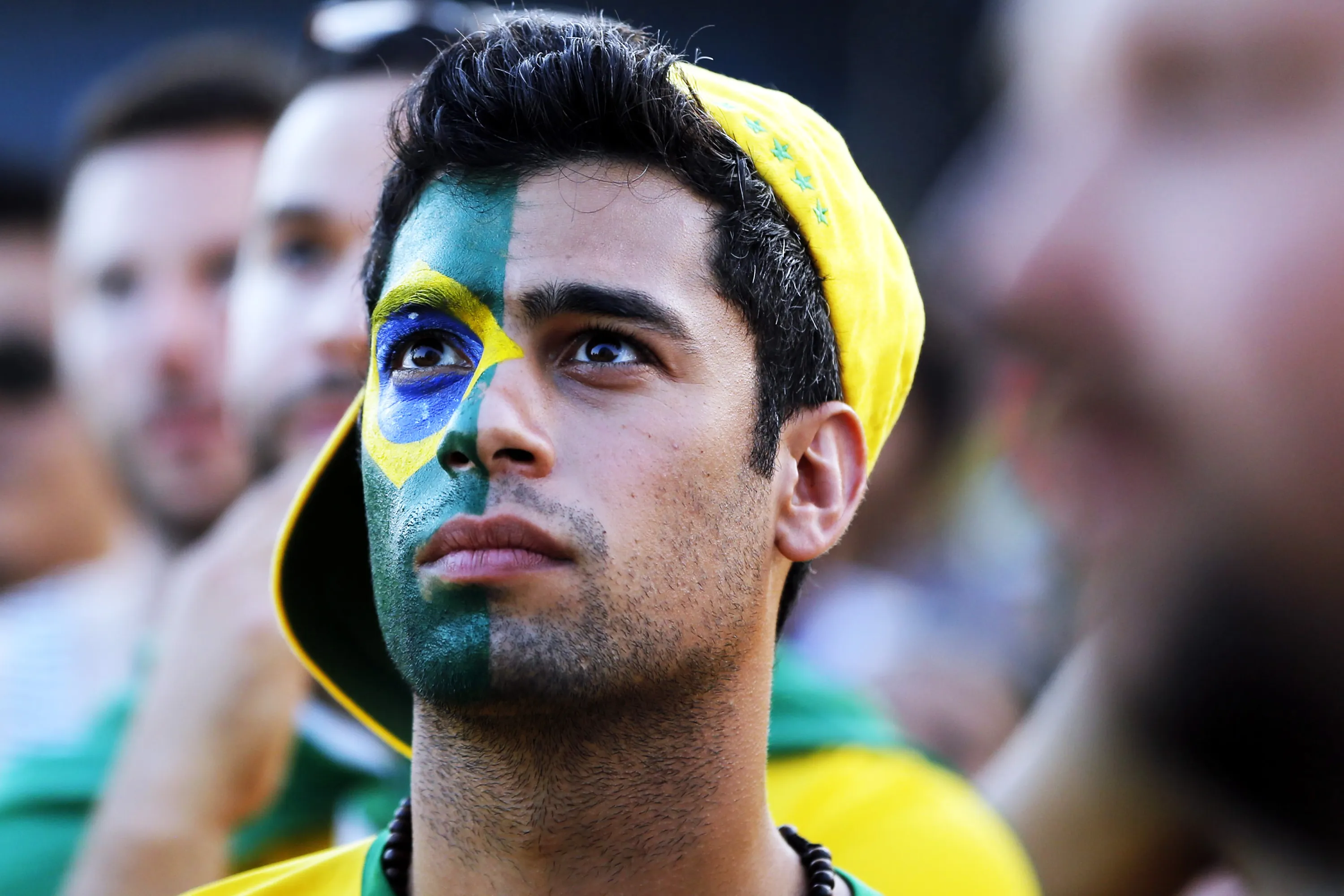 Part fans. Бразильцы. Жители Бразилии. Бразильские люди. Бразильская внешность.