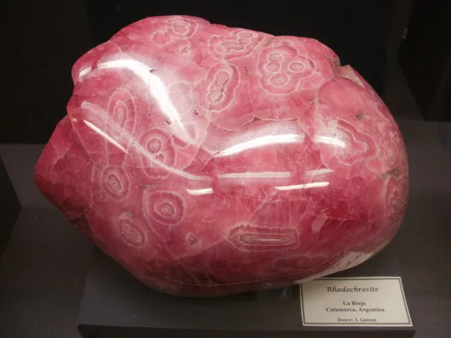 Rhodochrosite - The Mineral And Gemstone Kingdom