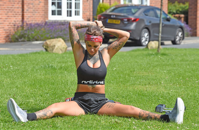 MTV Ex On The Beach and reality TV Star Jemma Lucy is spotted keeping herself in shape with a workout session in a park in Manchester, UK on September 2, 2016. (Photo by XposurePhotos.Com)