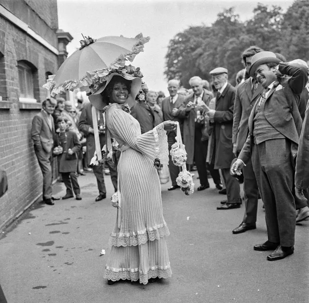 British actress Nina Baden-Semper attends the races at Ascot, United Kingdom, 22nd June 1972. She stars as Barbie Reynolds in the British television sitcom “Love Thy Neighbour”.  (Photo by Evening Standard/Hulton Archive/Getty Images)