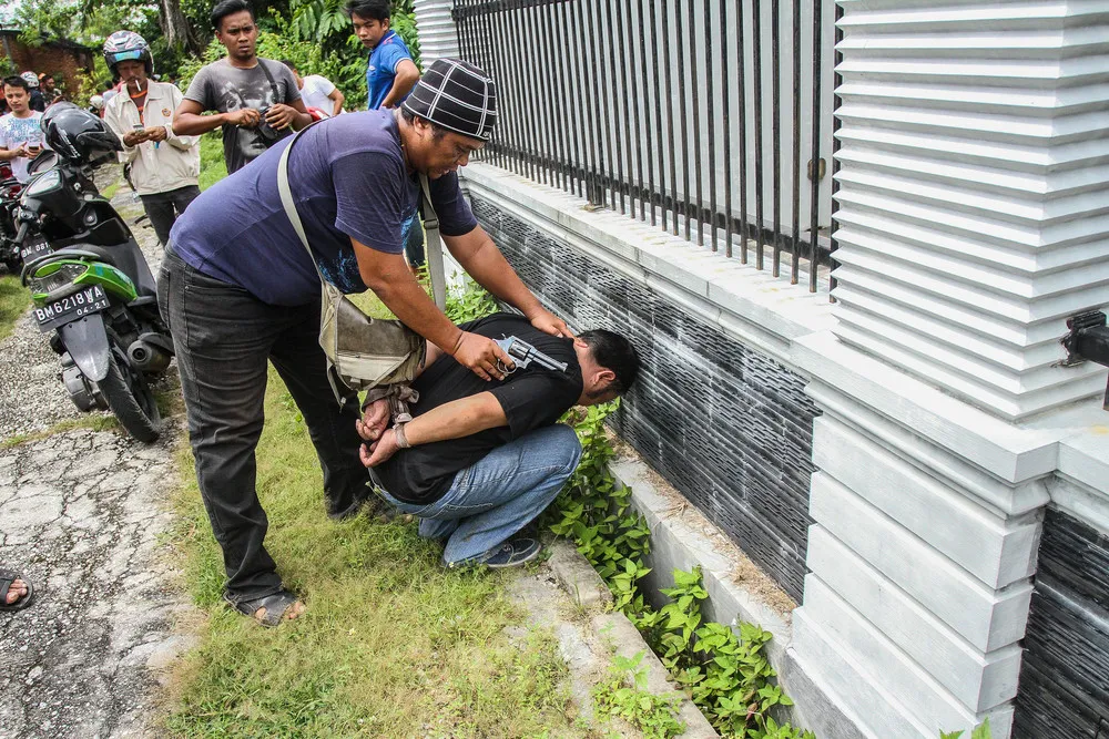 The Day in Photos – May 6, 2017