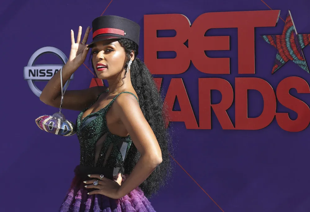 Dresses this Week, Part 1/2