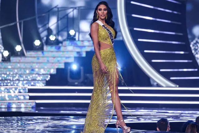Miss Dominican Republic, Debbie Aflalo, presents herself on stage during the preliminary stage of the 70th Miss Universe beauty pageant in Israel's southern Red Sea coastal city of Eilat on December 10, 2021. (Photo by Menahem Kahana/AFP Photo)