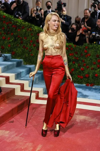 English model Cara Delevingne attends The 2022 Met Gala Celebrating “In America: An Anthology of Fashion” at The Metropolitan Museum of Art on May 02, 2022 in New York City. (Photo by Theo Wargo/WireImage)