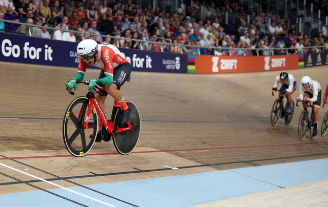 Portugal's Iuri Leitao celebrates winning the overall gold medal after the men's Elite Omnium Points Race at the Sir Chris Hoy velodrome during the UCI Cycling World Championships in Glasgow, Scotland on August 6, 2023 (Photo by Adrian Dennis/AFP Photo)