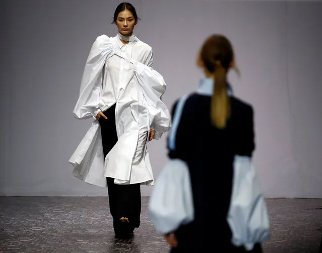 Models present creations by Russian designer Viktoria Andreyanova at the Moscow Fashion Week in Moscow, Russia, October 19, 2016. (Photo by Sergei Karpukhin/Reuters)