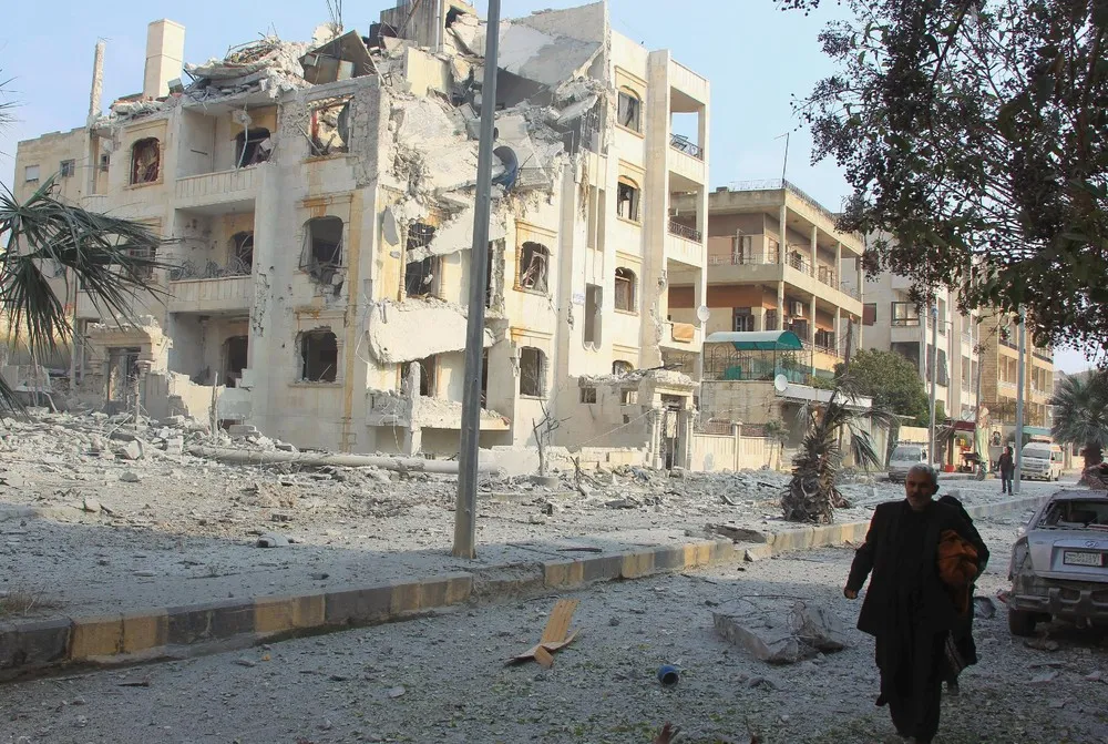 Suspected Russian Warplanes Kill Scores of People in Syria's Idlib