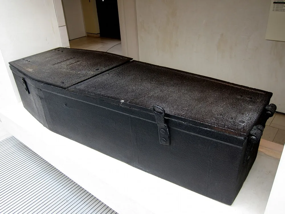 Mortsafe – Protection from the Dead 