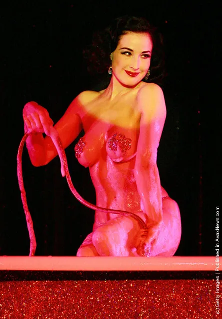 Crazy Horse Dita Von Teese