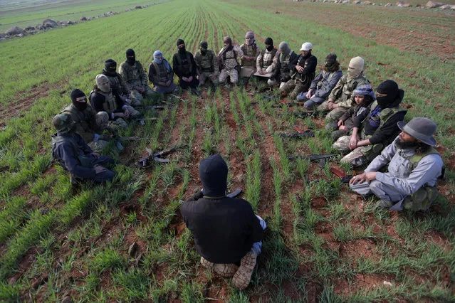Fighters from the Ahrar al-Sharqiya rebel group attend a training near the northern Syrian town of al-Rai, Syria March 20, 2017. (Photo by Khalil Ashawi/Reuters)