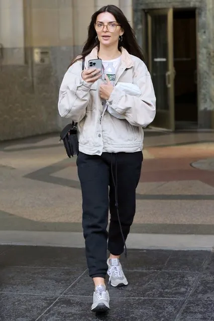 American model Emily Ratajkowski leaves her podcast at Sony Studios wearing prescription glasses in New York City in the second decade of January 2023. (Photo by Christopher Peterson/Splash News and Pictures)