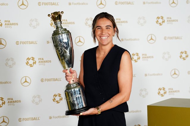 Mariona Caldentey with her PFA Players' Player of the Year Award during the PFA Awards 2025 at Manchester Opera House, UK on Tuesday, August 19, 2025. (Photo by Martin Rickett/PA Wire)