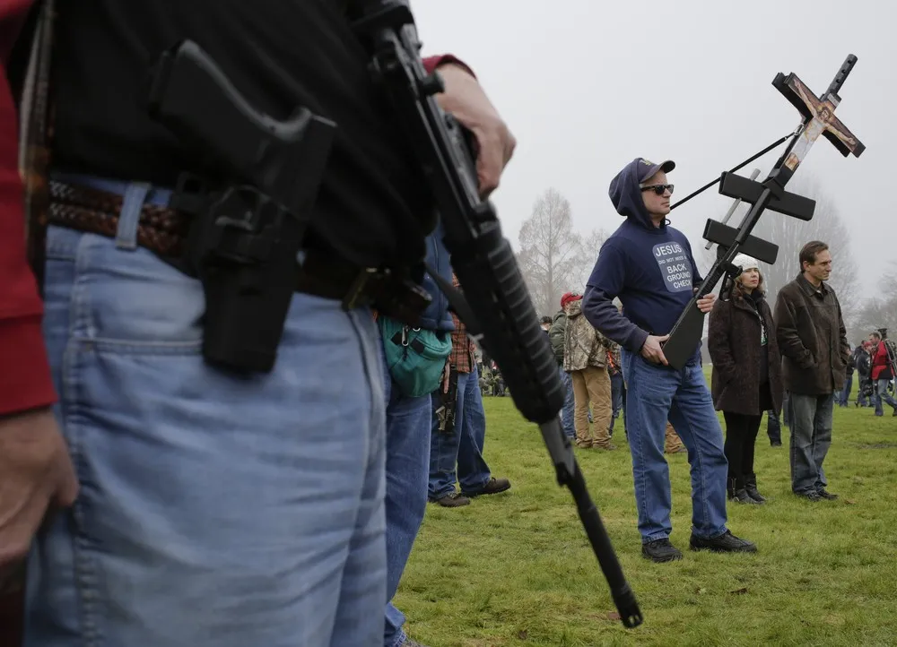 Hundreds Protest I-594 at Olympia Gun-Rights Rally