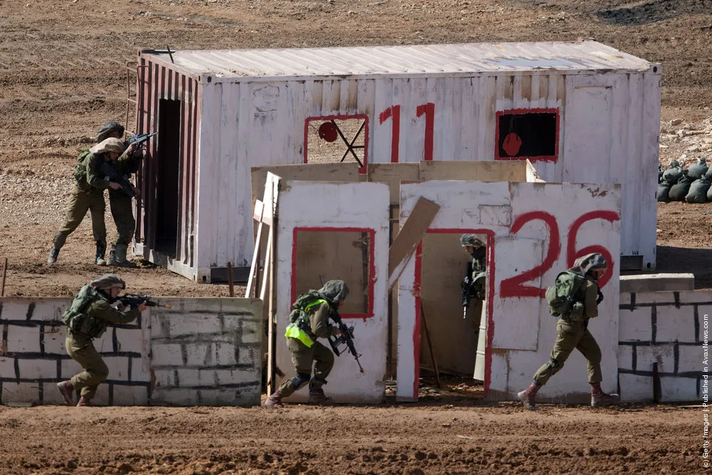 Israeli Troops Demonstrate Fire Power
