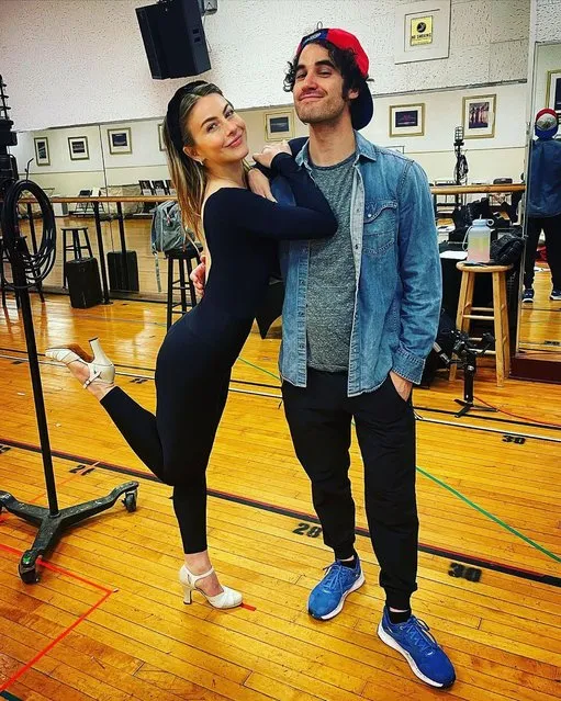 American dancer Julianne Hough and American actor Darren Criss pose for a photo during rehearsals in the second decade of June 2022. (Photo by darrencriss/Instagram)