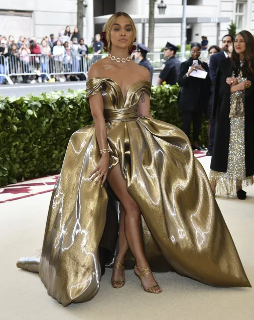 Jasmine Sanders attends The Metropolitan Museum of Art's Costume Institute benefit gala celebrating the opening of the Heavenly Bodies: Fashion and the Catholic Imagination exhibition on Monday, May 7, 2018, in New York. (Photo by Charles Sykes/Invision/AP Photo)