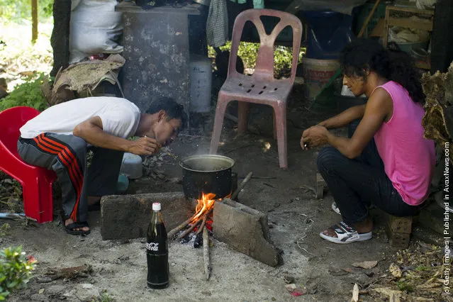 Thai drug user mixes the popular cheap narcotic drink