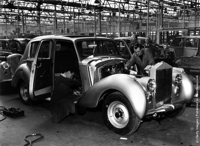 1950: A Rolls Royce 'Silver Dawn' on the assembly line at the Rolls Royce works in Crewe, Cheshire