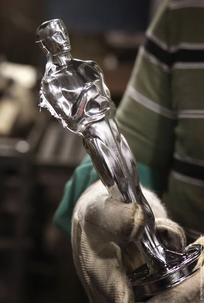 Oscar Statuettes Manufactured in Chicago Ahead of Academy Awards