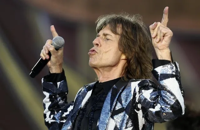 Rolling Stones On Tour  "14 on Fire"