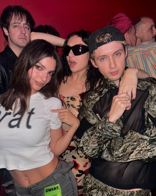 English singer Charli XCX, American model Emily Ratajkowski, and pals pose at her show in NYC in the last decade of September 2024.(Photo by  charli_xcx/Instagram)