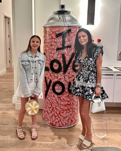 American businesswoman and television personality Bethenny Frankel in the last decade of December 2022 shares a snap from her and her daughter's “mommy and me” vacation. (Photo by bethennyfrankel/Instagram)