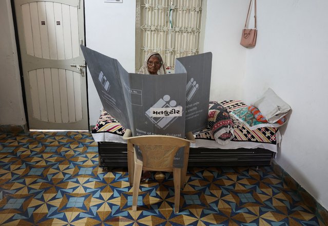 Surajben Parmar, 90, votes in her home during home voting for senior citizens, during the second phase of India's general election, in Ahmedabad, India on April 26, 2024. (Photo by Amit Dave/Reuters)